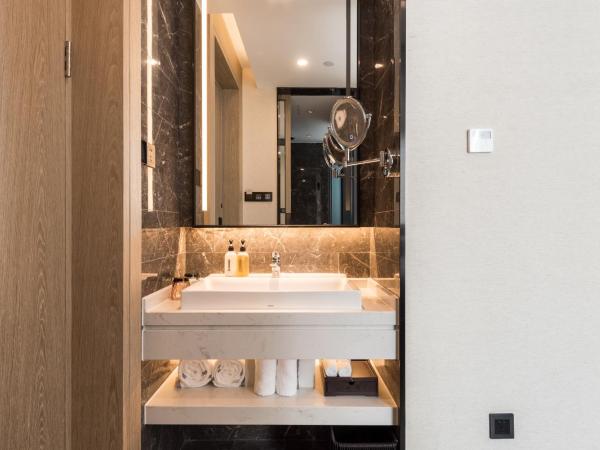 Paco Hotel Canton Tower Pazhou--FreeShuttle Bus for CantonFair : photo 8 de la chambre chambre double avec salle de bains privative