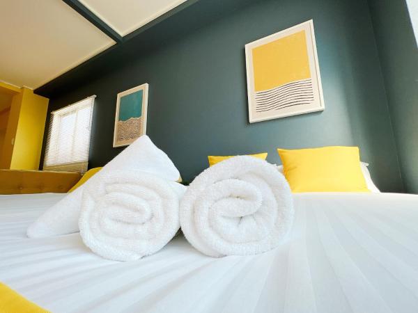 OUCHI HOTEL Nagarekawa with Dogs : photo 8 de la chambre appartement avec balcon