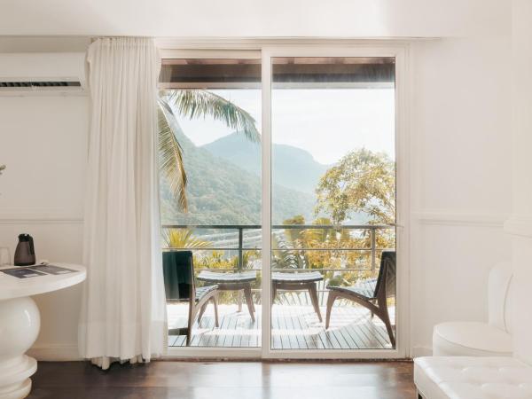 La Suite by Dussol : photo 4 de la chambre suite de luxe avec balcon - vue sur océan