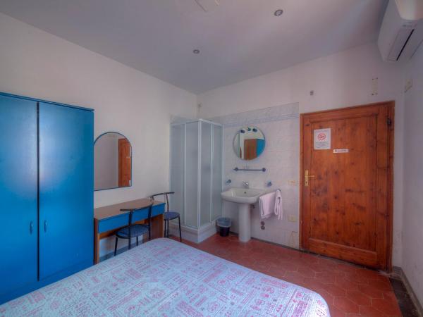 Sogni D'Oro Guest House : photo 2 de la chambre chambre double avec toilettes communes