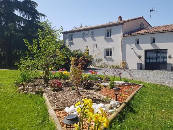 La Grange d'Hélène : photo 9 de la chambre chambre double - vue sur jardin