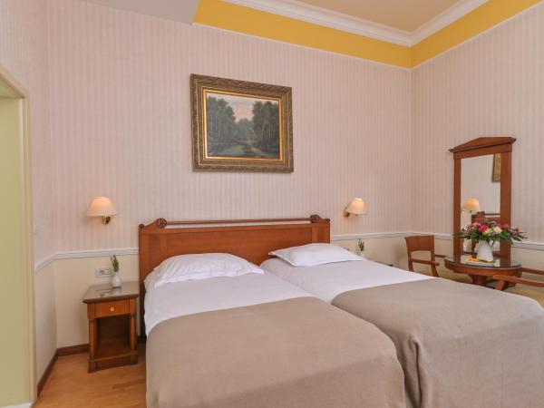 Hotel Continental ex Gardenija : photo 4 de la chambre chambre double ou lits jumeaux standard