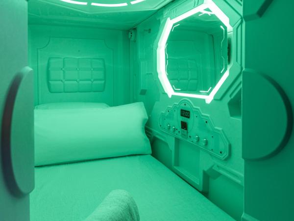Art Seven Hostel Capsules : photo 10 de la chambre capsule simple dans dortoir mixte