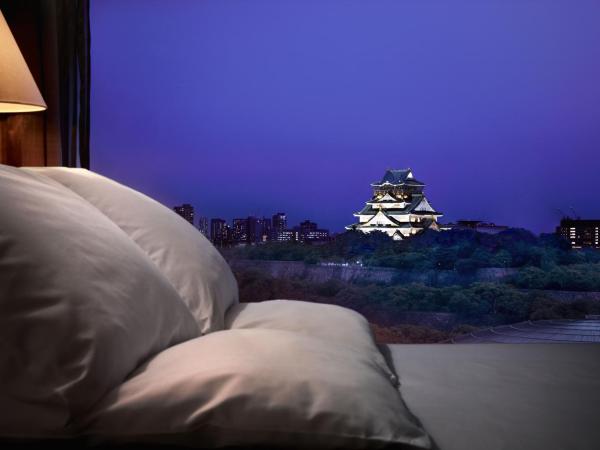 Hotel New Otani Osaka : photo 6 de la chambre suite junior de luxe non-fumeurs - vue sur château