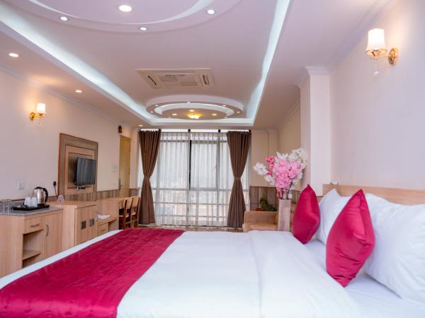 Drishya Hotel : photo 4 de la chambre deluxe premium room with mountain and city view