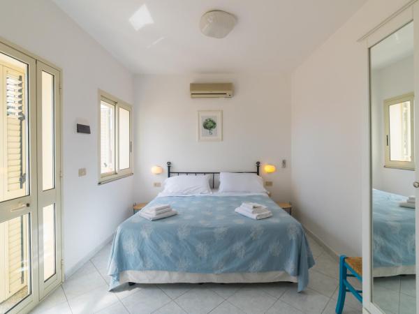 Hotel Villino Gallodoro : photo 7 de la chambre chambre triple Économique