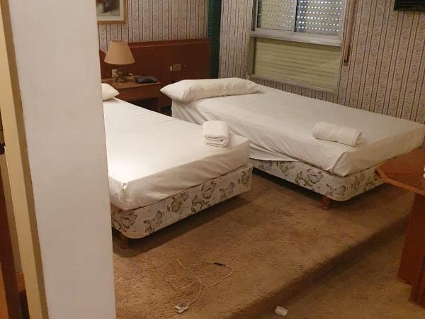 Apartamentos Plaza : photo 1 de la chambre chambre lits jumeaux standard