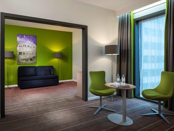 Park Inn by Radisson Manchester City Centre : photo 1 de la chambre suite