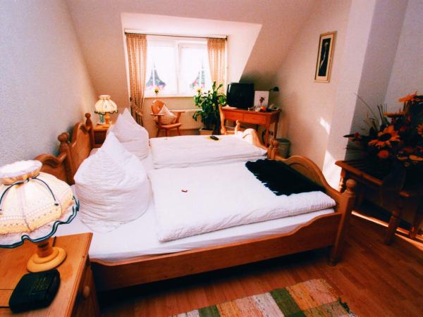 Hotel & Restaurant Bei Hölzchen : photo 3 de la chambre chambre double
