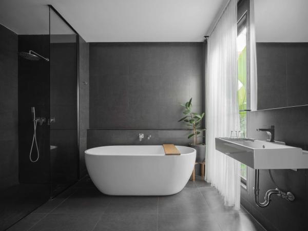 POR Thapae Gate : photo 3 de la chambre chambre double deluxe avec baignoire