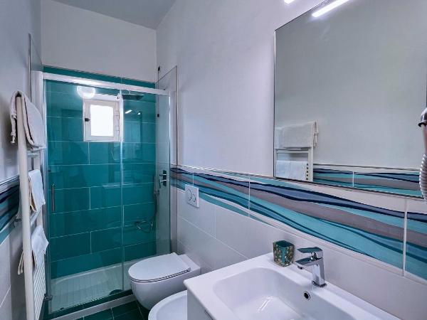 Villa Egidio : photo 7 de la chambre chambre double avec balcon - vue sur mer