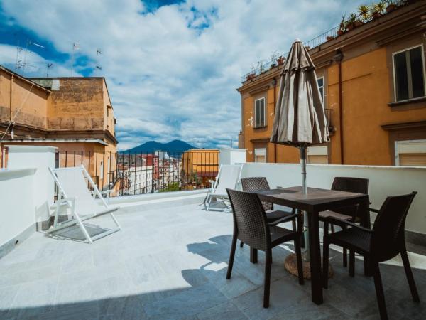 Palazzo Settembrini 49 : photo 1 de la chambre appartement avec terrasse