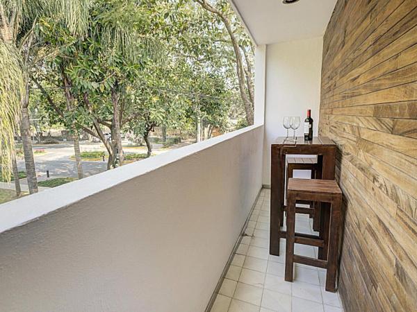 Hotel CLARUM 101 : photo 2 de la chambre chambre double avec balcon