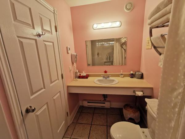 The Inn at Fisherman's cove : photo 6 de la chambre chambre double avec balcon - vue sur mer