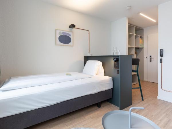 Alpenblick Bern - kind of a hotel : photo 1 de la chambre chambre simple avec douche 