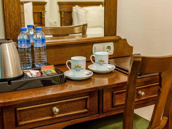 Golden Crown Hotel : photo 8 de la chambre chambre triple standard