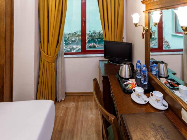 Golden Crown Hotel : photo 9 de la chambre chambre double ou lits jumeaux standard