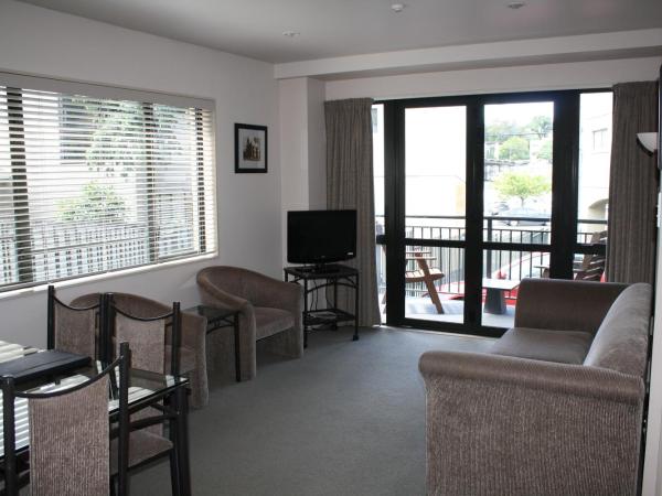 Southgate Motor Inn : photo 2 de la chambre suite avec baignoire spa