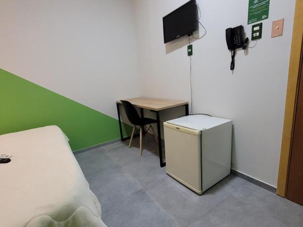 Maraca Hostel : photo 7 de la chambre chambre double ou lits jumeaux avec salle de bains commune