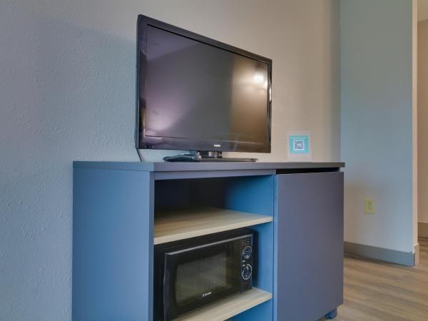 Country Inn & Suites by Radisson, Savannah Gateway, GA : photo 5 de la chambre suite studio avec 2 lits queen-size - non-fumeurs