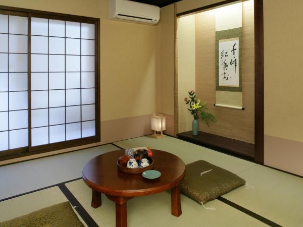 Matsubaya Ryokan : photo 4 de la chambre chambre lits jumeaux standard de style japonais avec salle de bains privative