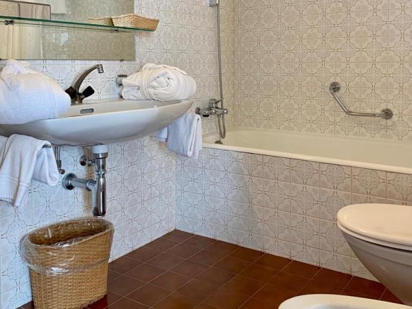 Hotel Regina Terme : photo 10 de la chambre chambre double supérieure avec terrasse - vue sur montagne