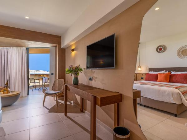 Minos Ambassador Suites & Spa - Adults only : photo 10 de la chambre suite junior deluxe