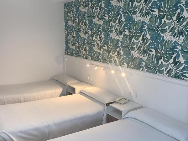 Hostal Linar : photo 3 de la chambre chambre triple