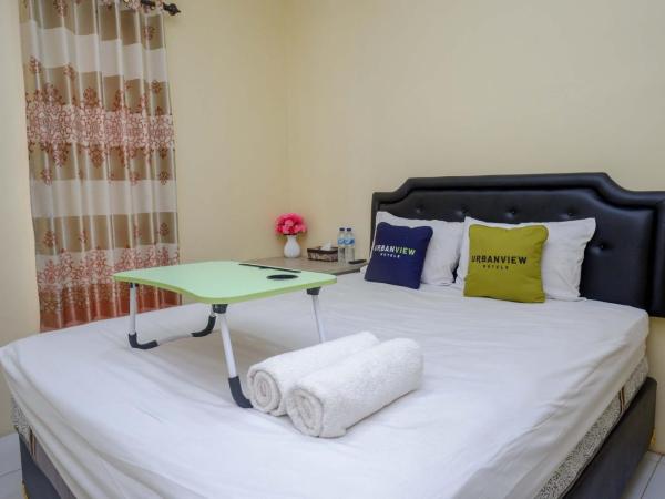 Urbanview Hotel Jogja City Mall : photo 7 de la chambre chambre double deluxe