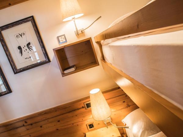 Riffelalp Resort 2222m - Ski-in & Ski-out : photo 6 de la chambre suite monte rosa