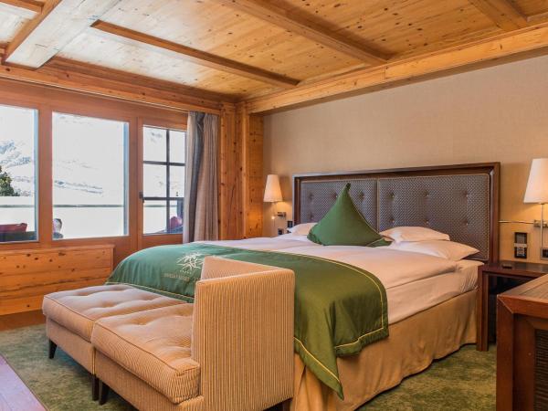 Riffelalp Resort 2222m - Ski-in & Ski-out : photo 1 de la chambre chambre supérieure mont cervin