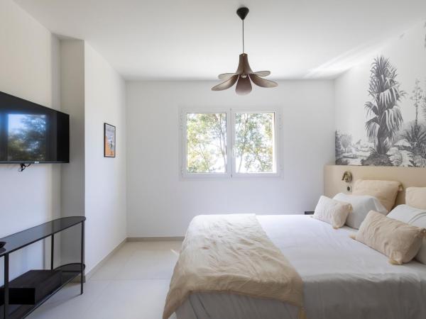 Résidence Omigna : photo 8 de la chambre appartement - vue sur mer