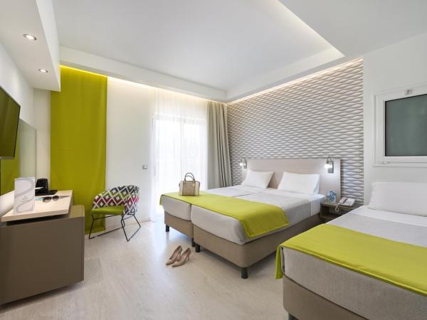 Semiramis City Hotel : photo 1 de la chambre chambre triple