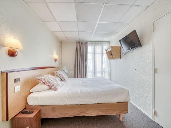 Campanile Paris Ouest - Boulogne : photo 3 de la chambre hébergement 1 lit double et 1 lit junior (jusqu'à 10 ans)