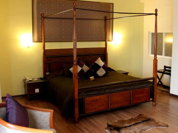 Hotel Maluri : photo 3 de la chambre suite avec jacuzzi