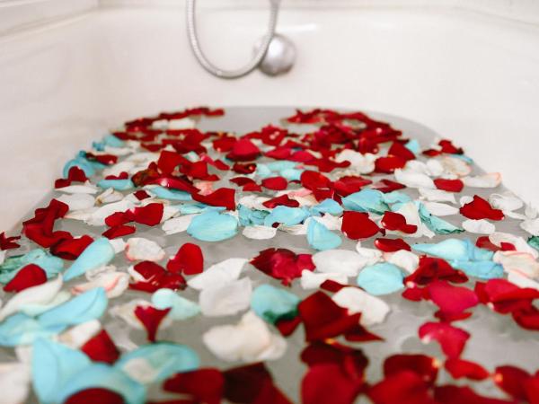 Hotel Maluri : photo 9 de la chambre suite avec jacuzzi