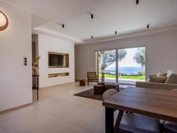 Résidence Omigna : photo 7 de la chambre appartement - vue sur mer