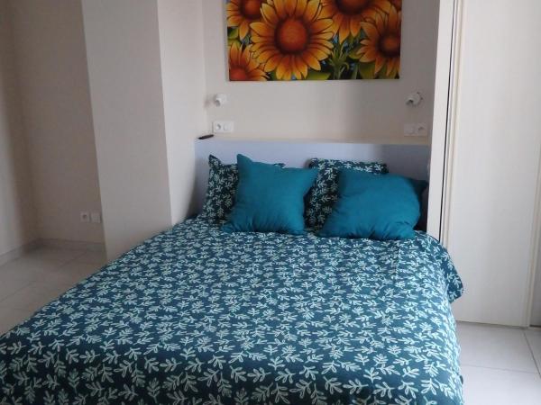 L'oustal des Fontanilles : photo 1 de la chambre chambre double