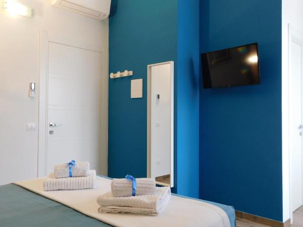 Porta alla Croce Guest House : photo 5 de la chambre chambre double avec salle de bains privative