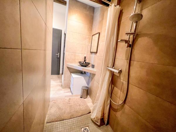 Les Studios du Pêcheur - Hypercentre - Clim - City Trip : photo 4 de la chambre studio - vue sur mer