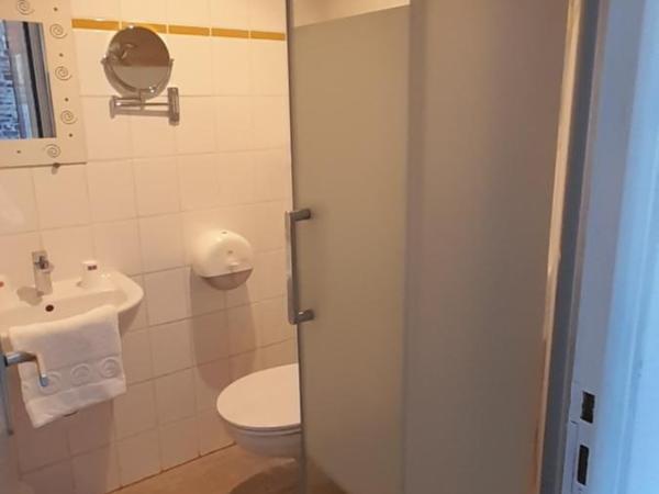 Hotel Au Spatial : photo 10 de la chambre chambre double standard