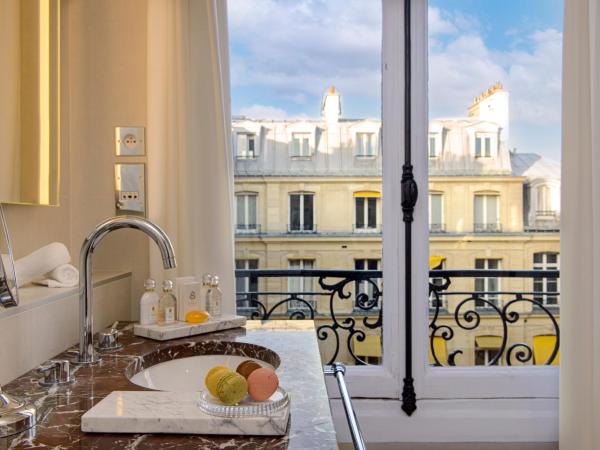 Hôtel Alfred Sommier : photo 5 de la chambre suite junior triple