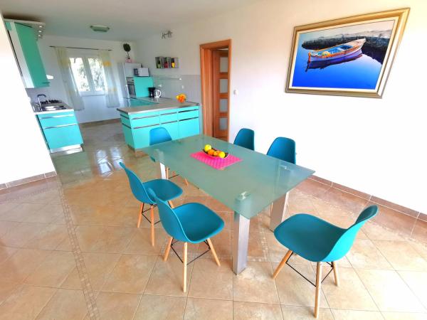 Apartments CVITA HOLIDAY - Villa NATALI : photo 9 de la chambre appartement supérieur