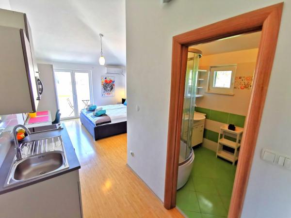 Apartments CVITA HOLIDAY - Villa NATALI : photo 4 de la chambre studio supérieur