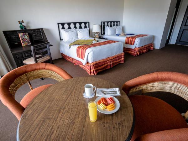 Hotel Victoria Oaxaca : photo 3 de la chambre chambre double supérieure avec deux lits doubles