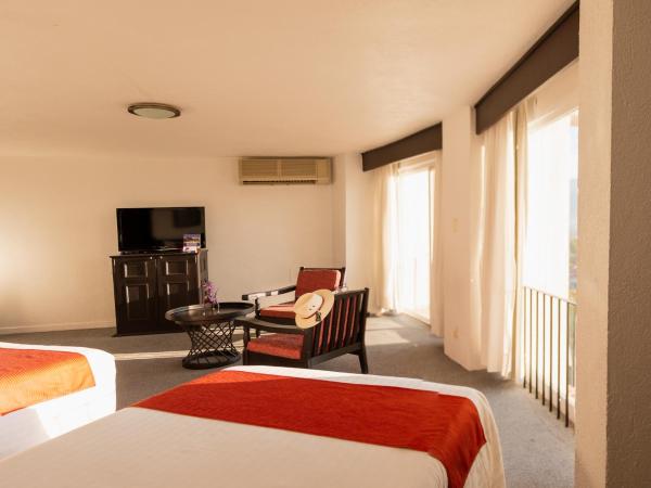 Hotel Victoria Oaxaca : photo 7 de la chambre chambre double supérieure avec deux lits doubles