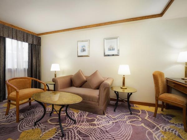 Hotel Sintra : photo 3 de la chambre suite d’angle lit king-size