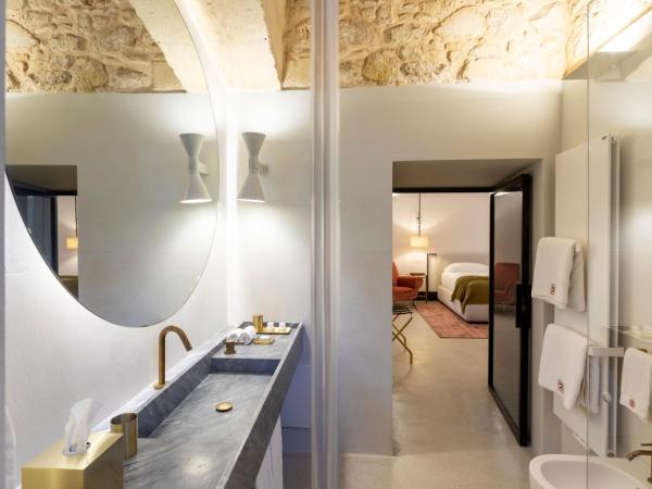 Palazzo De Noha - Boutique Hotel : photo 1 de la chambre suite lit king-size avec baignoire spa - annexe