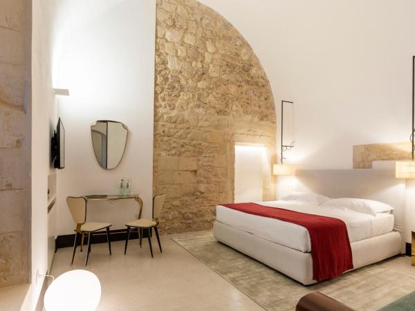 Palazzo De Noha - Boutique Hotel : photo 2 de la chambre chambre double avec baignoire spa - annexe