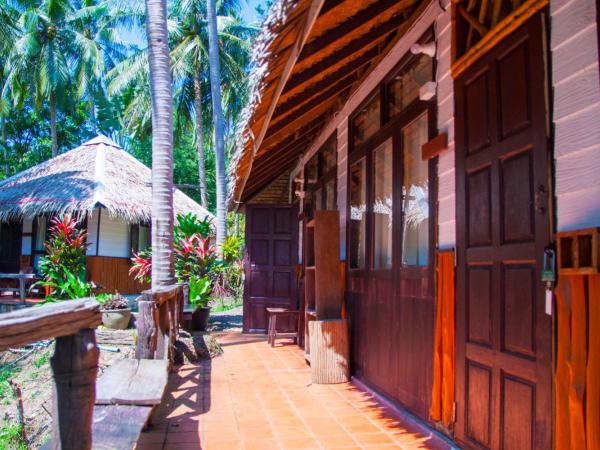 Ban_na : photo 5 de la chambre chambre lits jumeaux supérieure - vue sur jardin